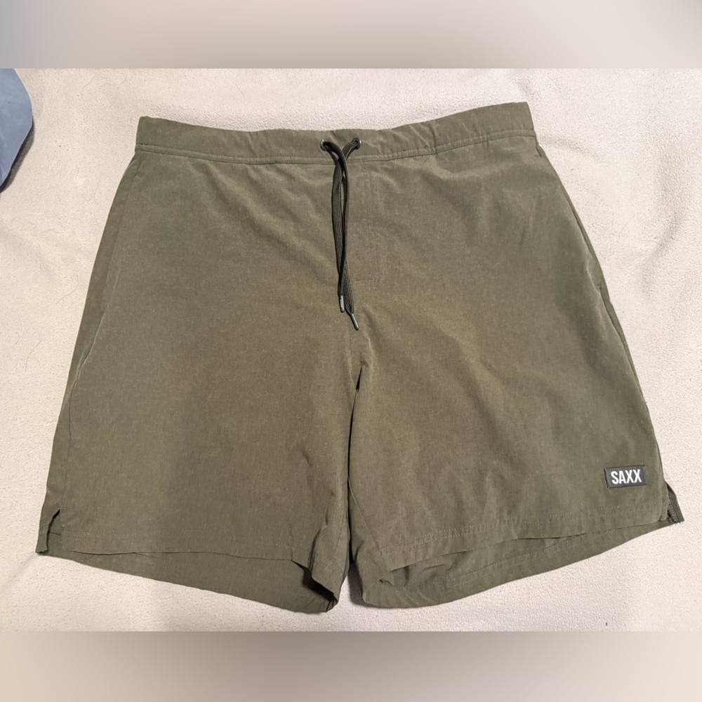 Saxx Forest Green Casual Shorts Size XL